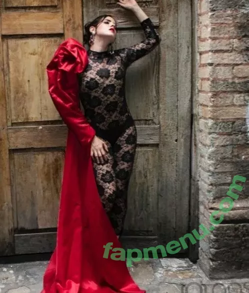 Ophelie Rullier nude photo #0917 (ophelier / ophelierullier)