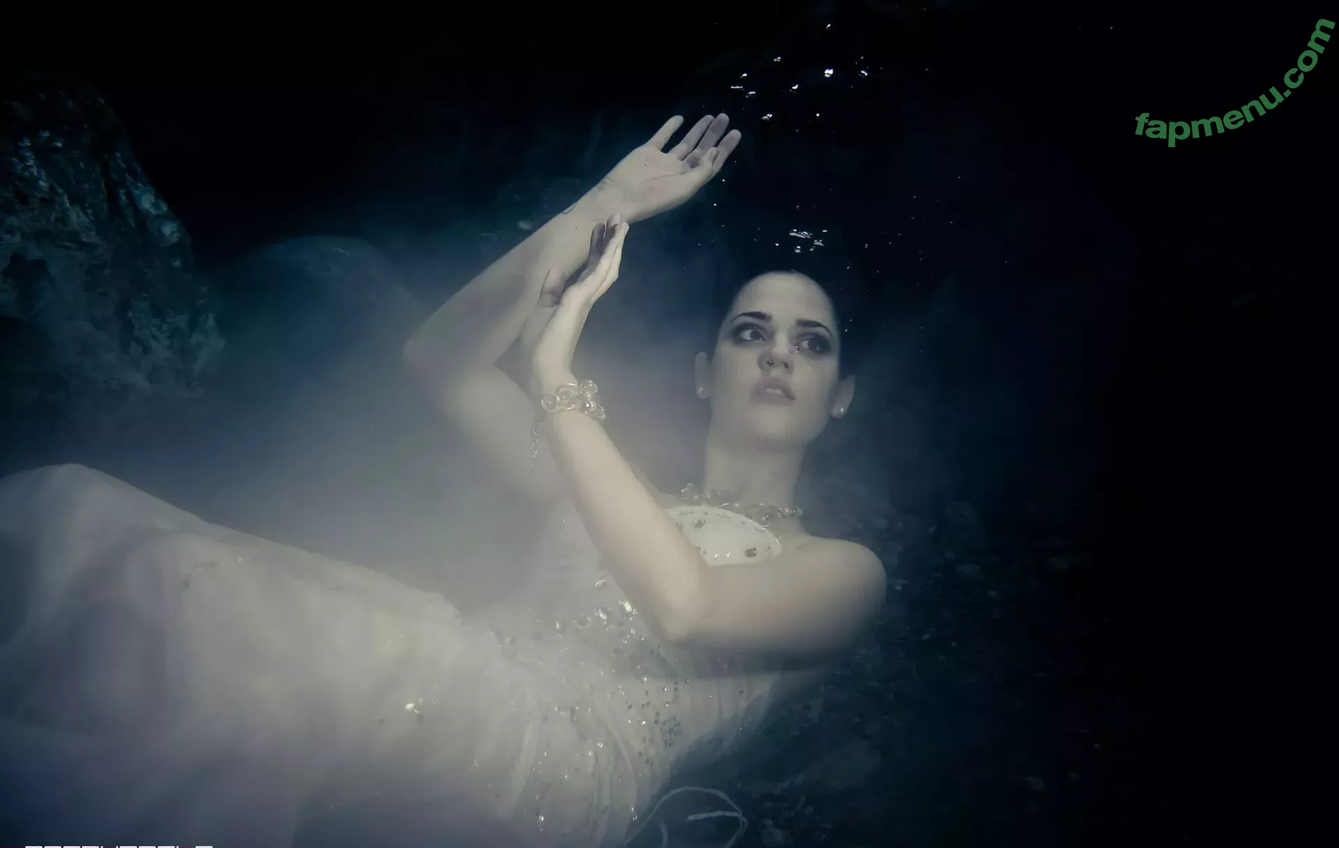 Ophelie Rullier nude photo #0959 (ophelier / ophelierullier)