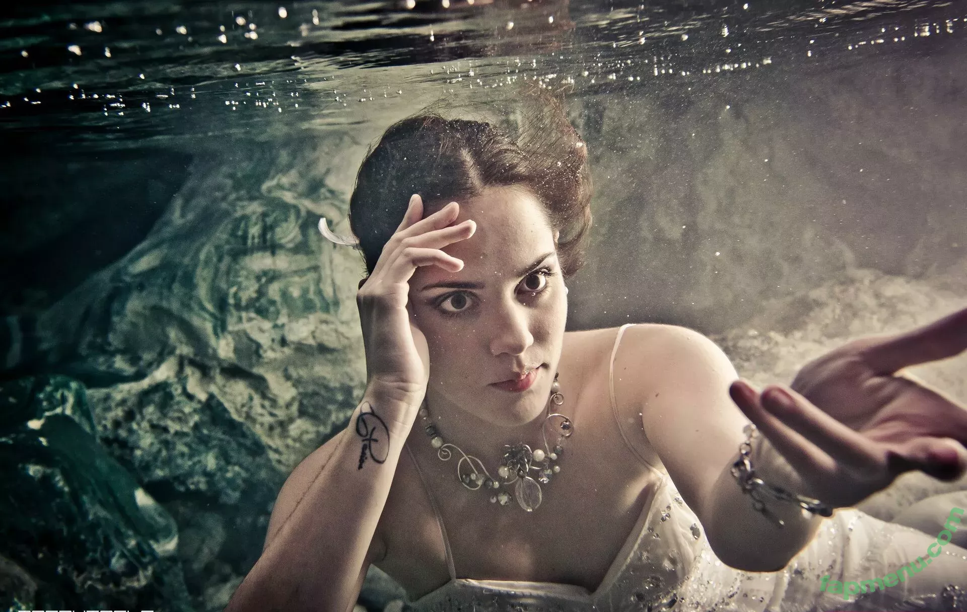 Ophelie Rullier nude photo #0965 (ophelier / ophelierullier)