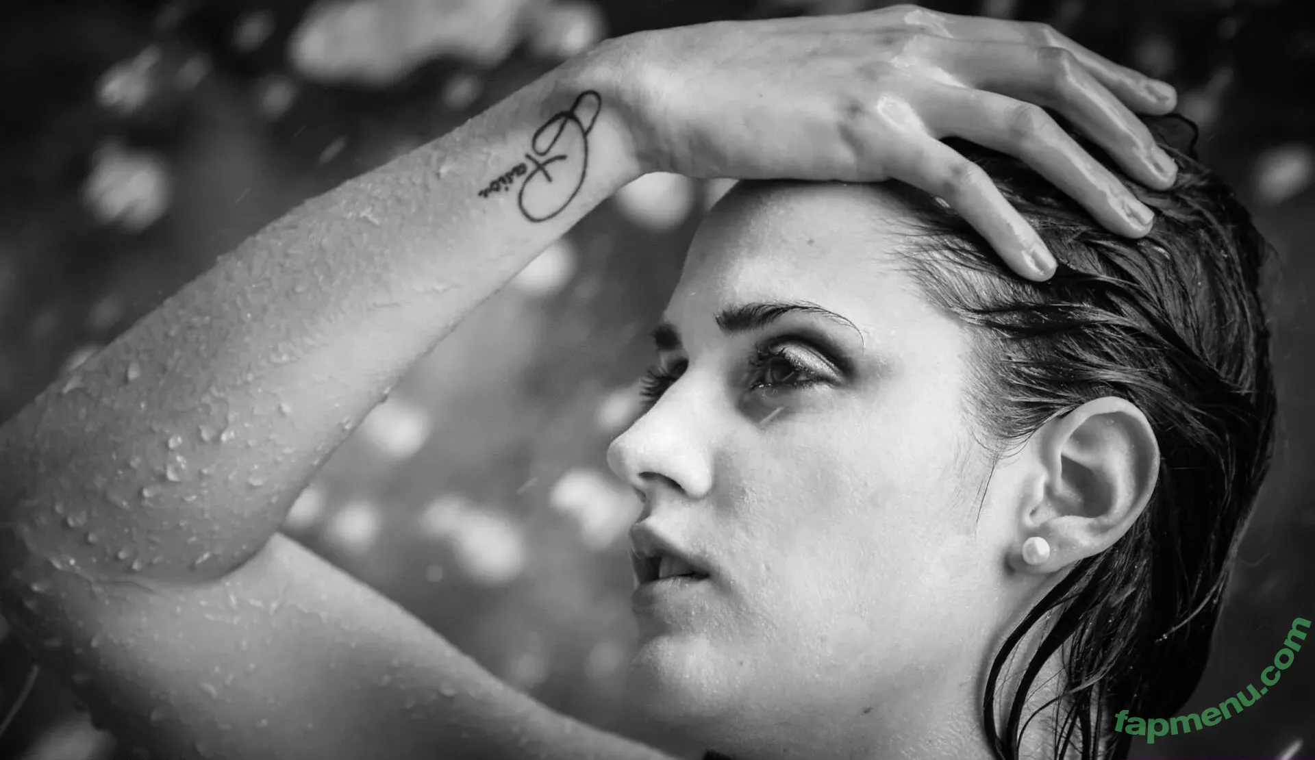 Ophelie Rullier nude photo #0966 (ophelier / ophelierullier)