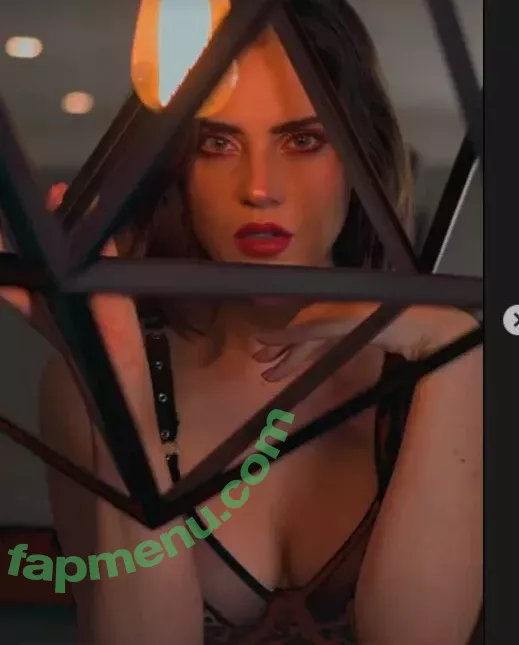 Ophelie Rullier nude photo #1018 (ophelier / ophelierullier)