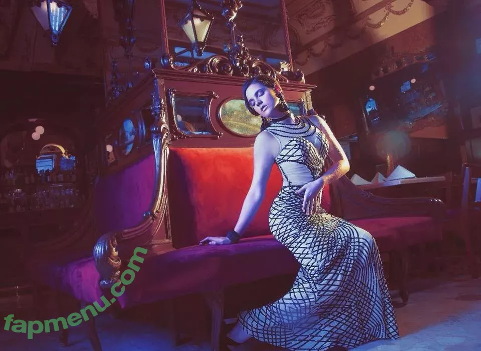 Ophelie Rullier nude photo #1047 (ophelier / ophelierullier)