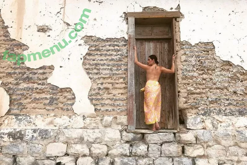 Ophelie Rullier nude photo #1089 (ophelier / ophelierullier)