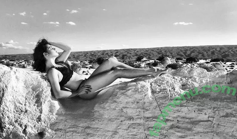 Ophelie Rullier nude photo #1091 (ophelier / ophelierullier)