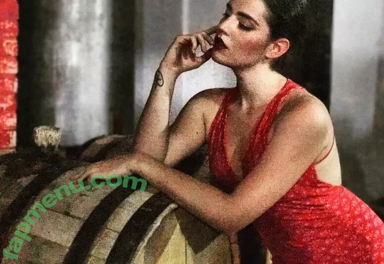 Ophelie Rullier nude photo #1099 (ophelier / ophelierullier)