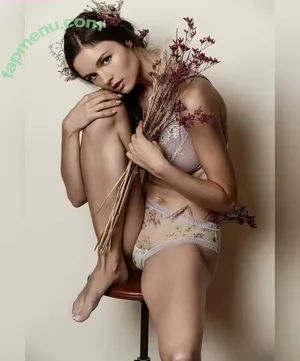 Ophelie / ophelie_jonard nude photo #0001