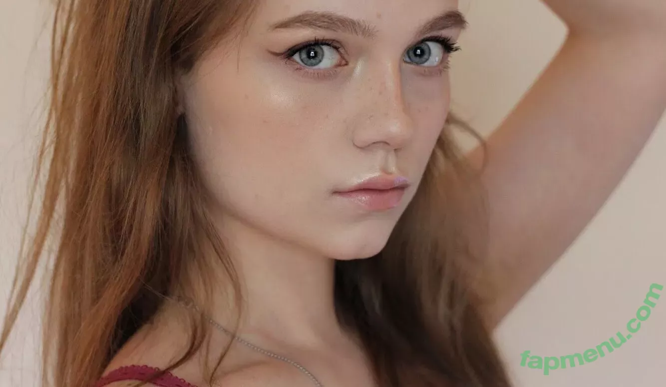 Oreob4by nude photo #0420 (0reob4by / Alex Clark / misswhoreo_)