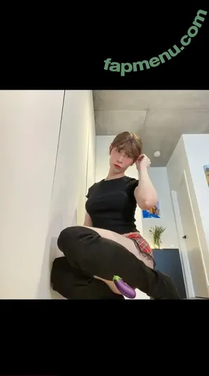 orientalcurvy nude photo #0059