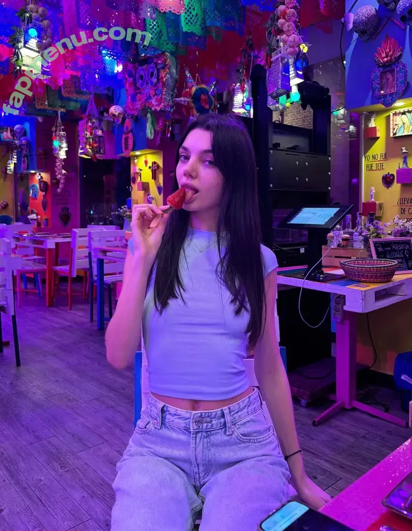 orynavirgin nude photo #0003 (orynavirgin)