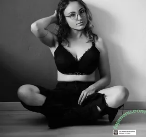 Oryvllmiee nude photo #0008