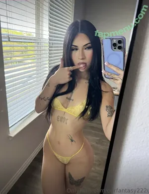 Ourfantasy222u / Clarireyesss / _quez2rr nude photo #0028