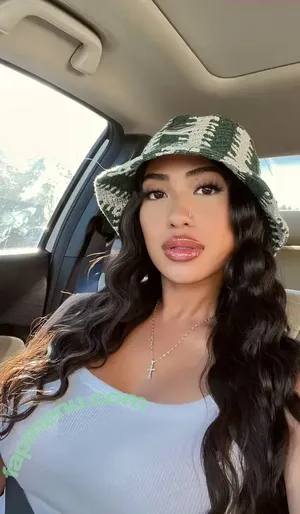 Overitabby nude photo #0127