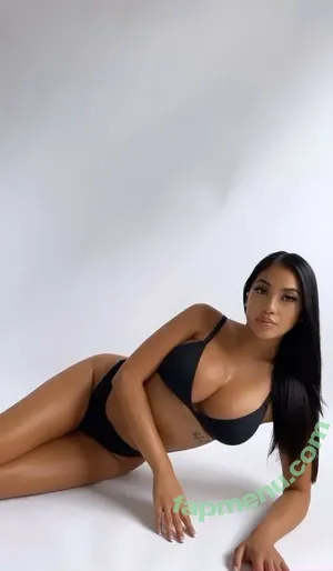 Overitabby nude photo #0225