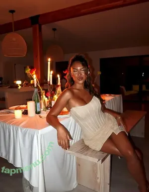 Overitabby nude photo #0274