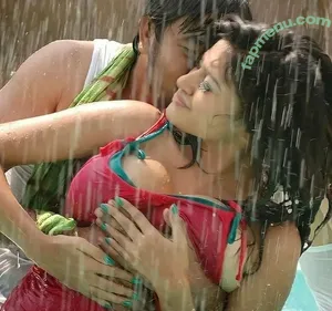 Oviya Helen / happyovi nude photo #0006