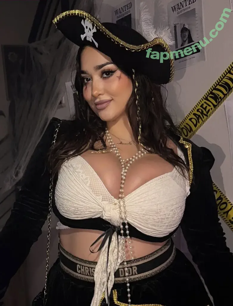 ovomanda nude photo #0047 (amanda trudeau)