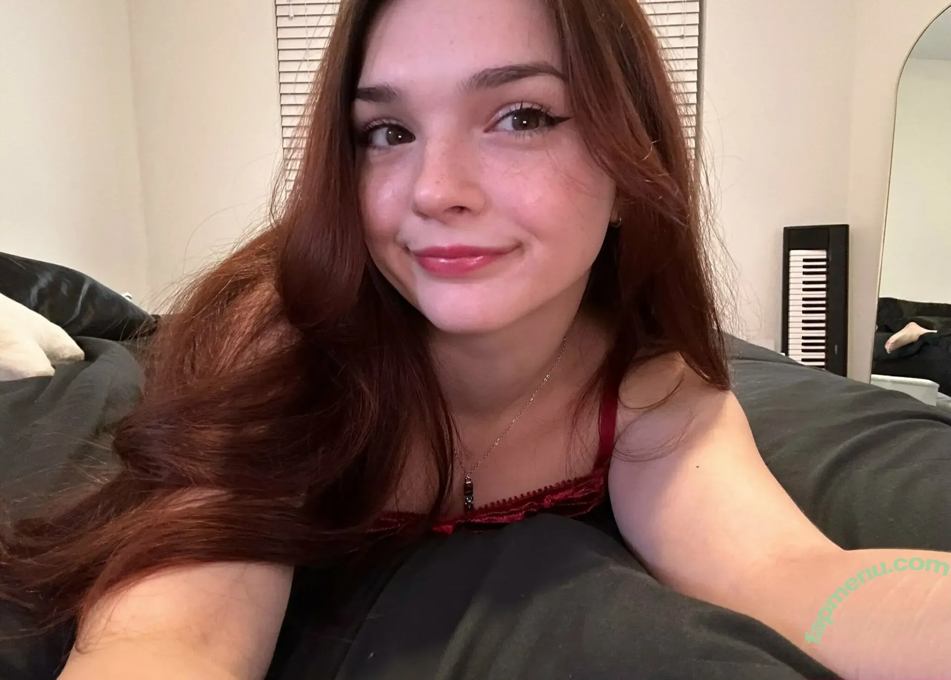 ovwvou nude photo #0002 (ovvcw / sky)