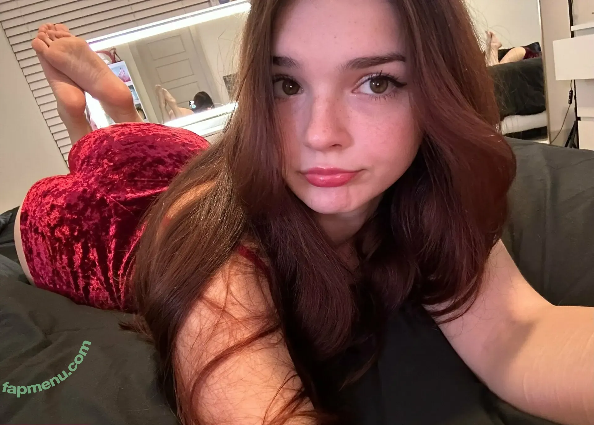 ovwvou nude photo #0003 (ovvcw / sky)