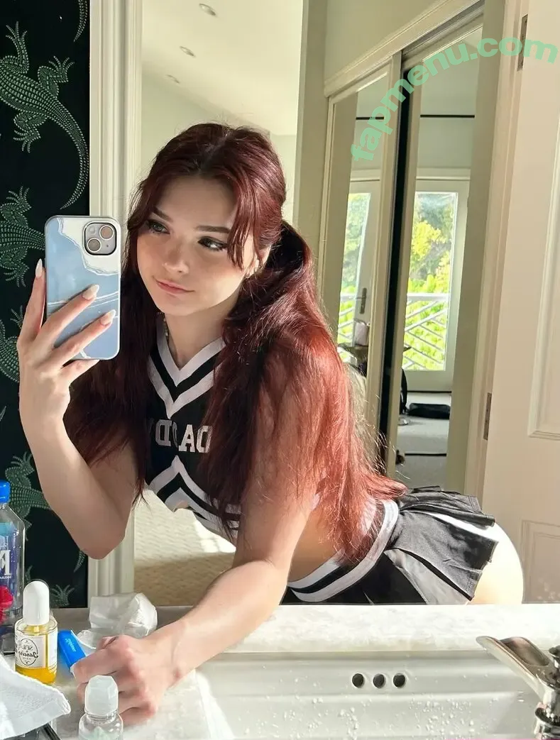 ovwvou nude photo #0077 (ovvcw / sky)