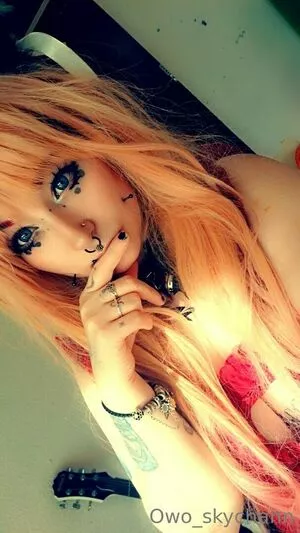 owo_skychann / unicatfinn nude photo #0007