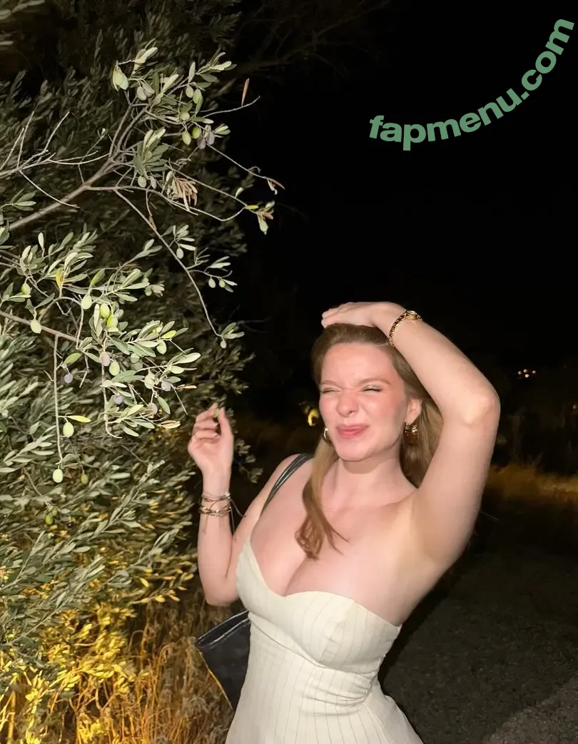 Oya Osmanağaoğlu nude photo #0014 (oyaosmanagaoglu)