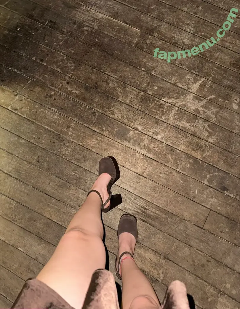 Oya Osmanağaoğlu nude photo #0031 (oyaosmanagaoglu)