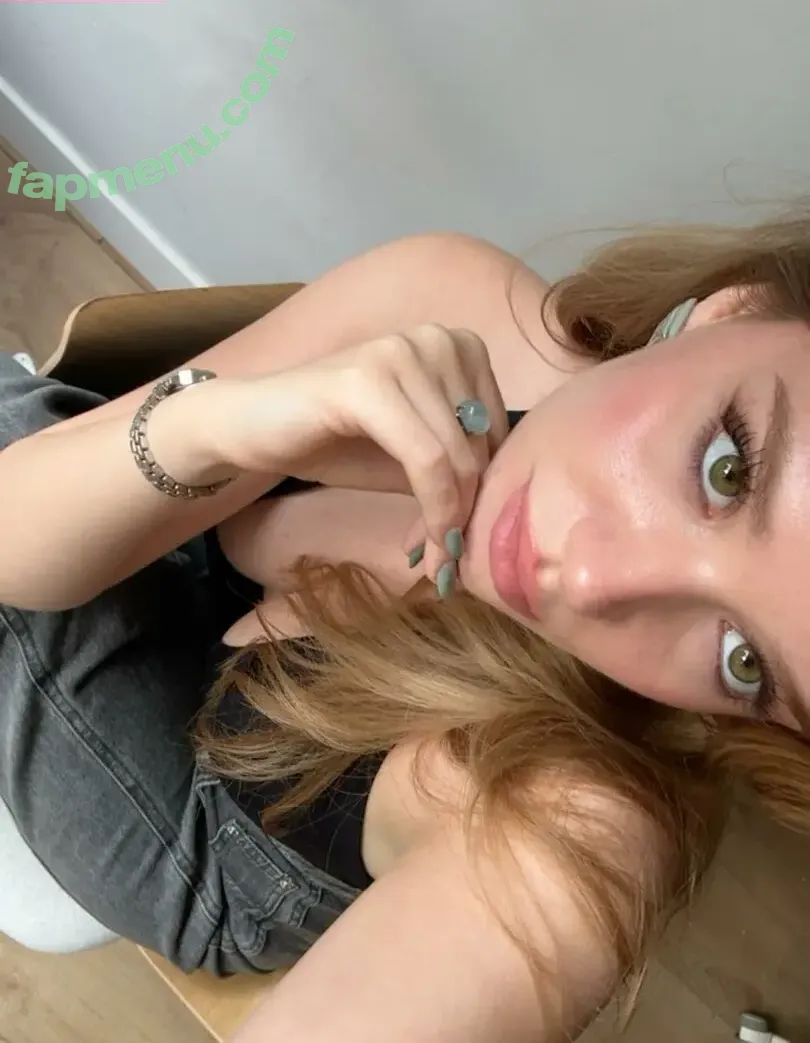 Oya Osmanağaoğlu nude photo #0035 (oyaosmanagaoglu)