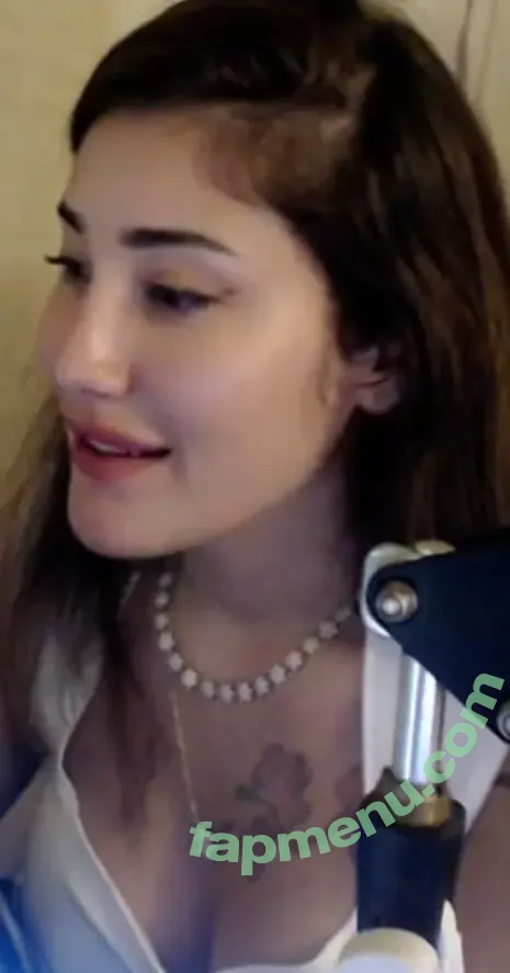 Özge Azunyan nude photo #0065 (ozgis)