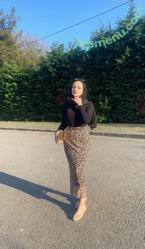 ozlemylzz / ozlemylzz34 nude photo #0061