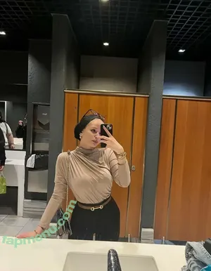 ozlemylzz / ozlemylzz34 nude photo #0063