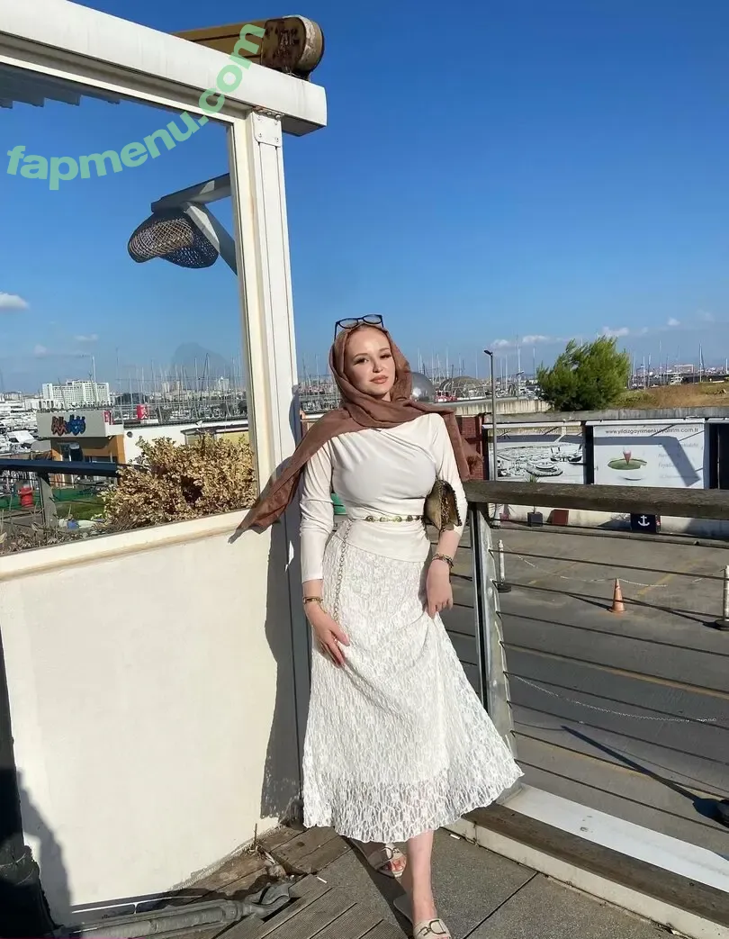 ozlemylzz nude photo #0045 (ozlemylzz34)
