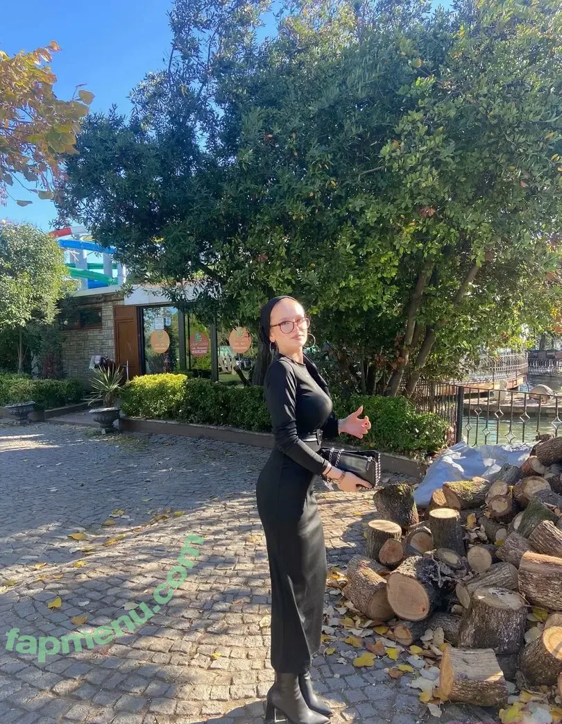 ozlemylzz nude photo #0073 (ozlemylzz34)