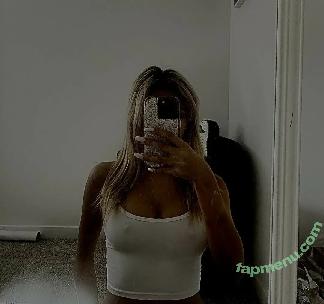 p1nkbabydoll nude photo #0015 (Zoe Faith / invaderzoe3 / invaderzoeee)
