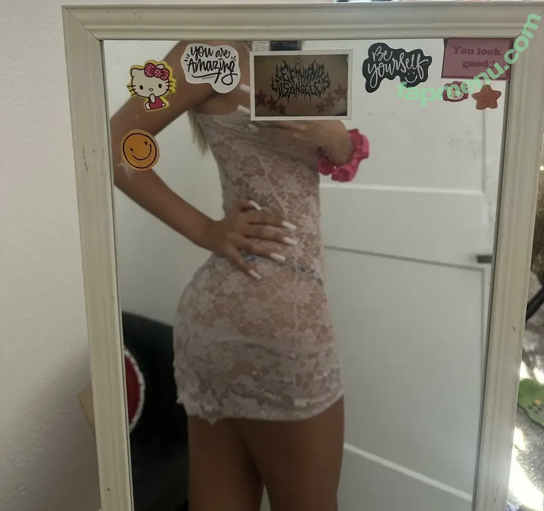 p1nkbabydoll nude photo #0018 (Zoe Faith / invaderzoe3 / invaderzoeee)