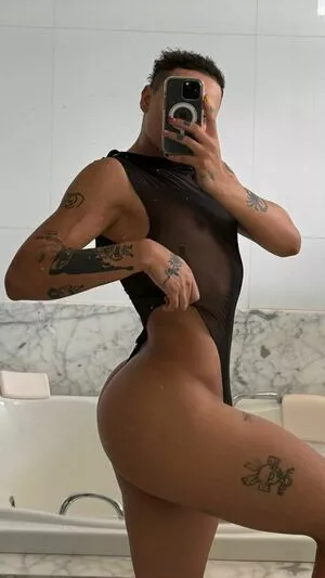 Pabllo Vittar / pabllovittar nude photo #0138