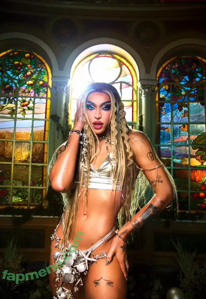 Pabllo Vittar nude photo #0114 (fileo / pabllovittar)