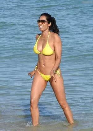 Padma Lakshmi / PadmaLakshmi nude photo #0402