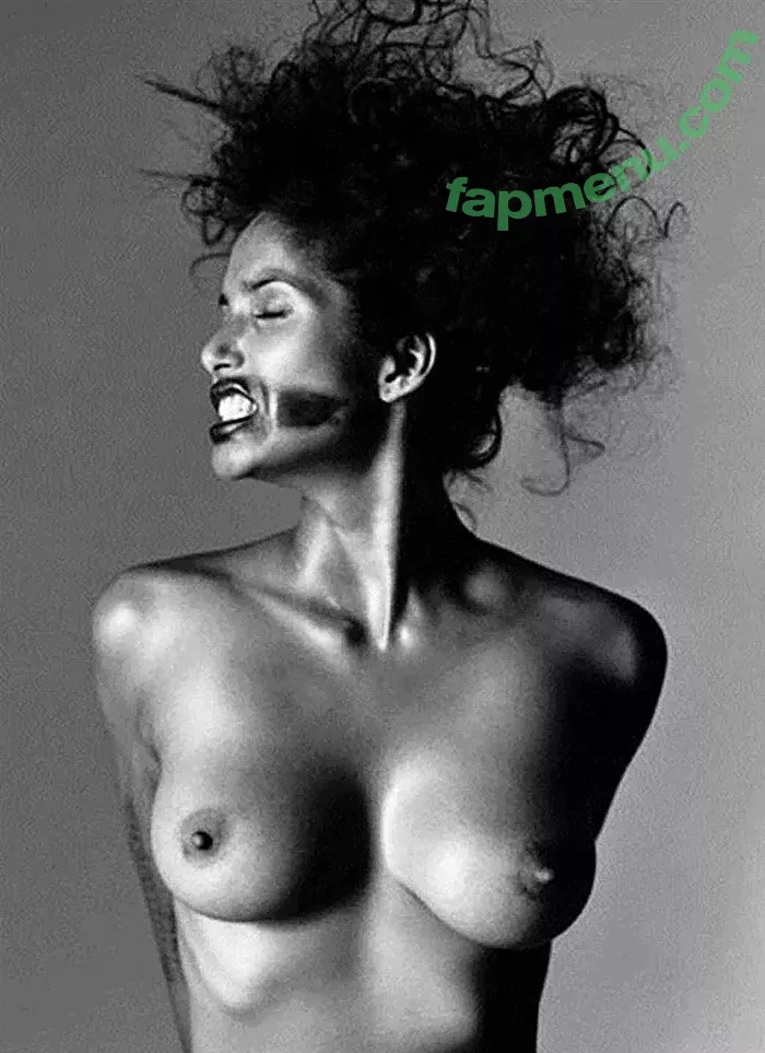 Padma Lakshmi nude photo #0047 (PadmaLakshmi)