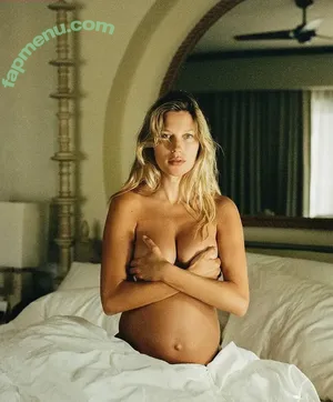 Paige Harper / paigeharper nude photo #0021