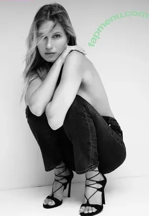 Paige Harper / paigeharper nude photo #0049