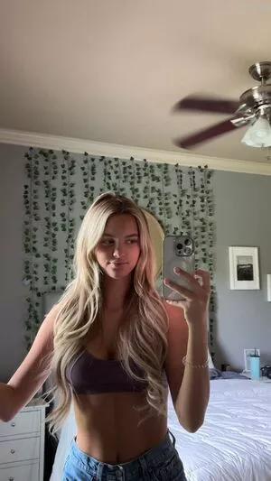 Paige Mackenzie / mackenziepage69 / paigexmackenzie nude photo #0081