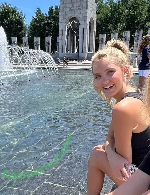 Paige Mackenzie nude photo #0140 (mackenziepage69 / paigexmackenzie)