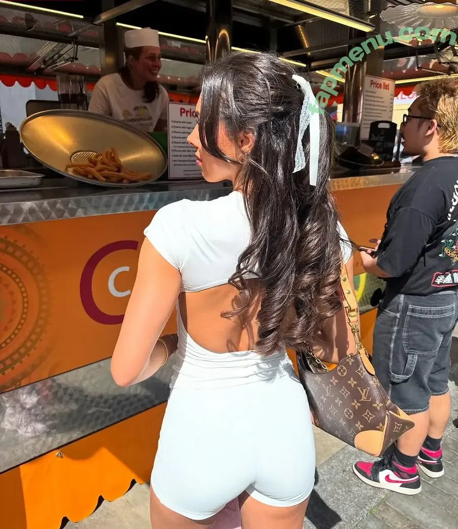 Paige Thorne nude photo #0175 (bellathorne / paigethornex)