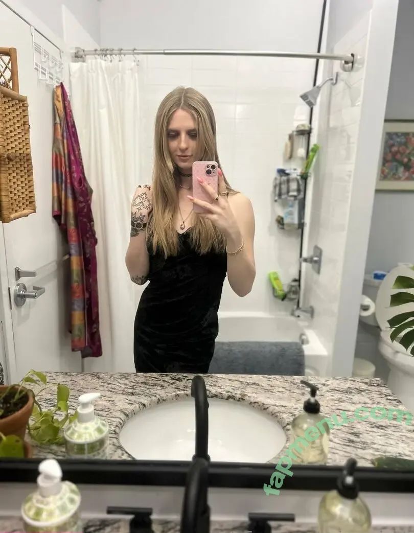 paigewright nude photo #0042 (paigewright__)