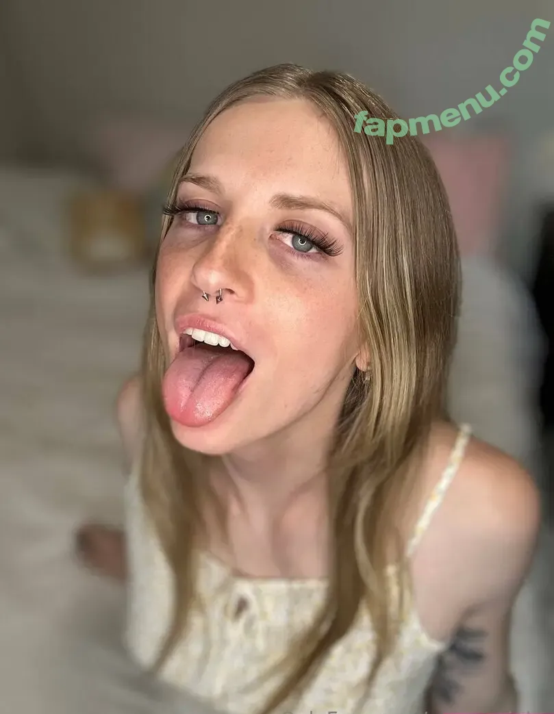 paigewright nude photo #0058 (paigewright__)