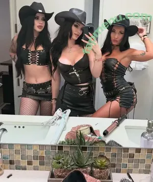 PaigeWWE / Saraya Bevis / realpaigewwe nude photo #0063
