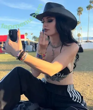 PaigeWWE / Saraya Bevis / realpaigewwe nude photo #0068