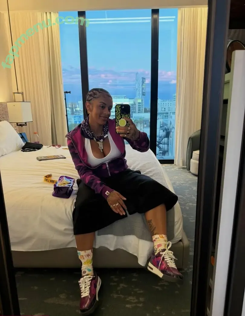 Paigey Cakey nude photo #0017 (Mspaigeycakey / Paigey%20Cakey)