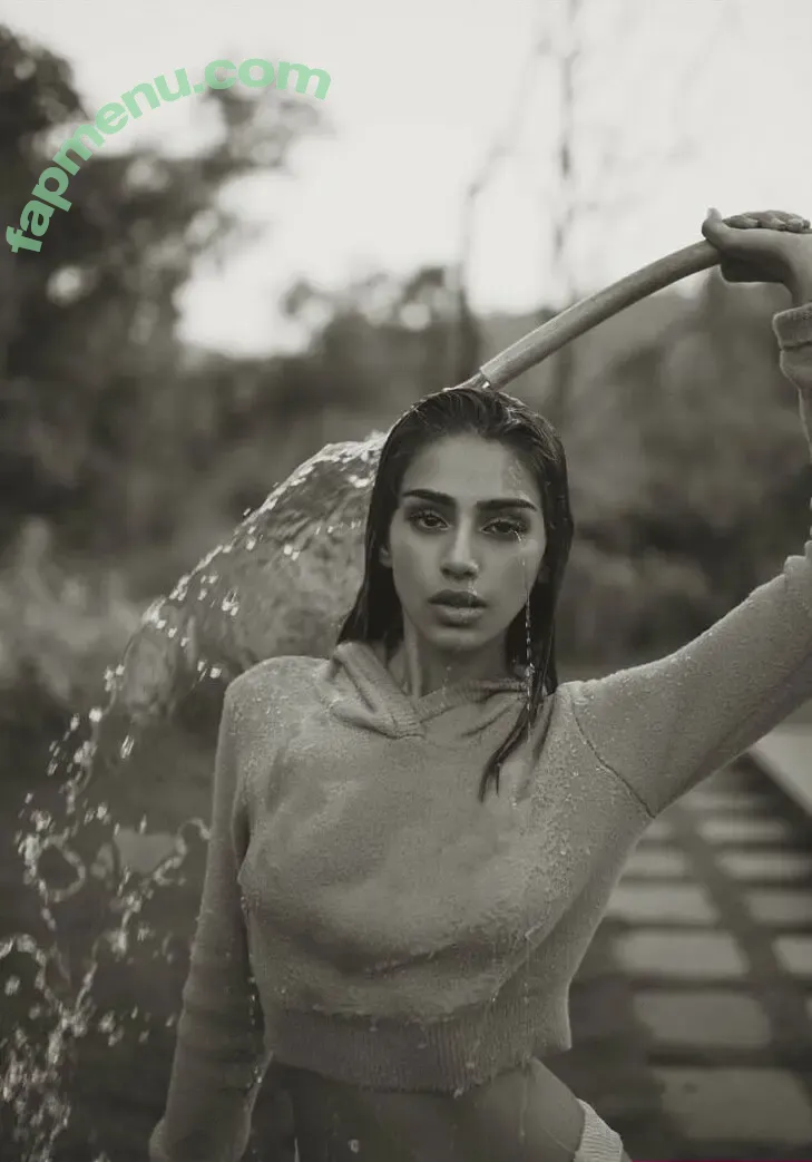 Pakhi Gadh nude photo #0176 (pakhigadh)