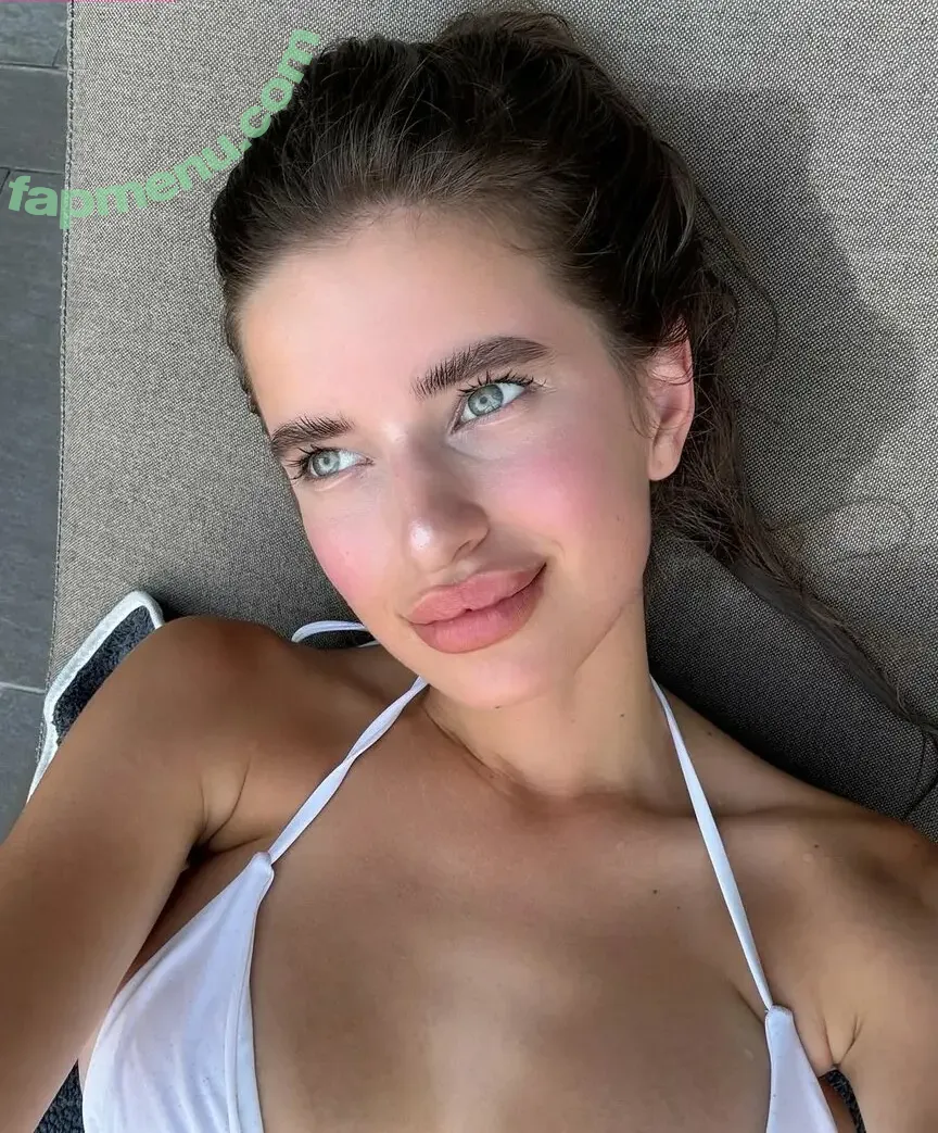 Paksyutkina nude photo #0024 (Paksyutkina)